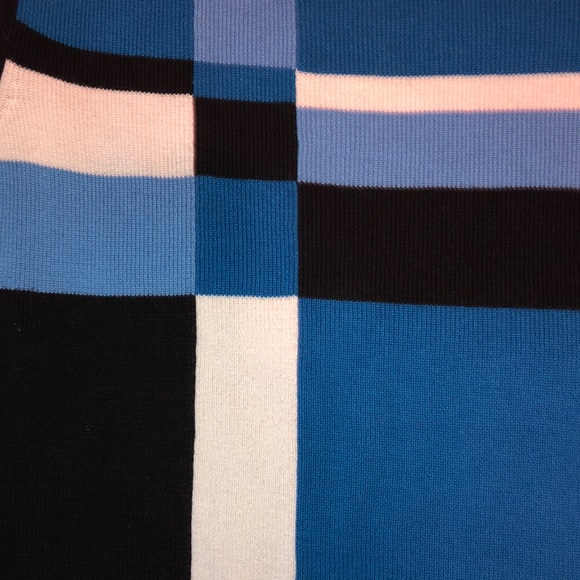 Color Block Sweater - Picture 3 of 5